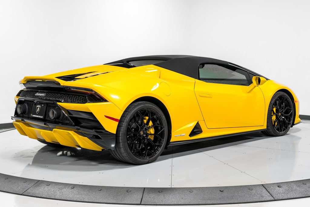 Used 2022 Lamborghini Huracan EVO RWD image 41