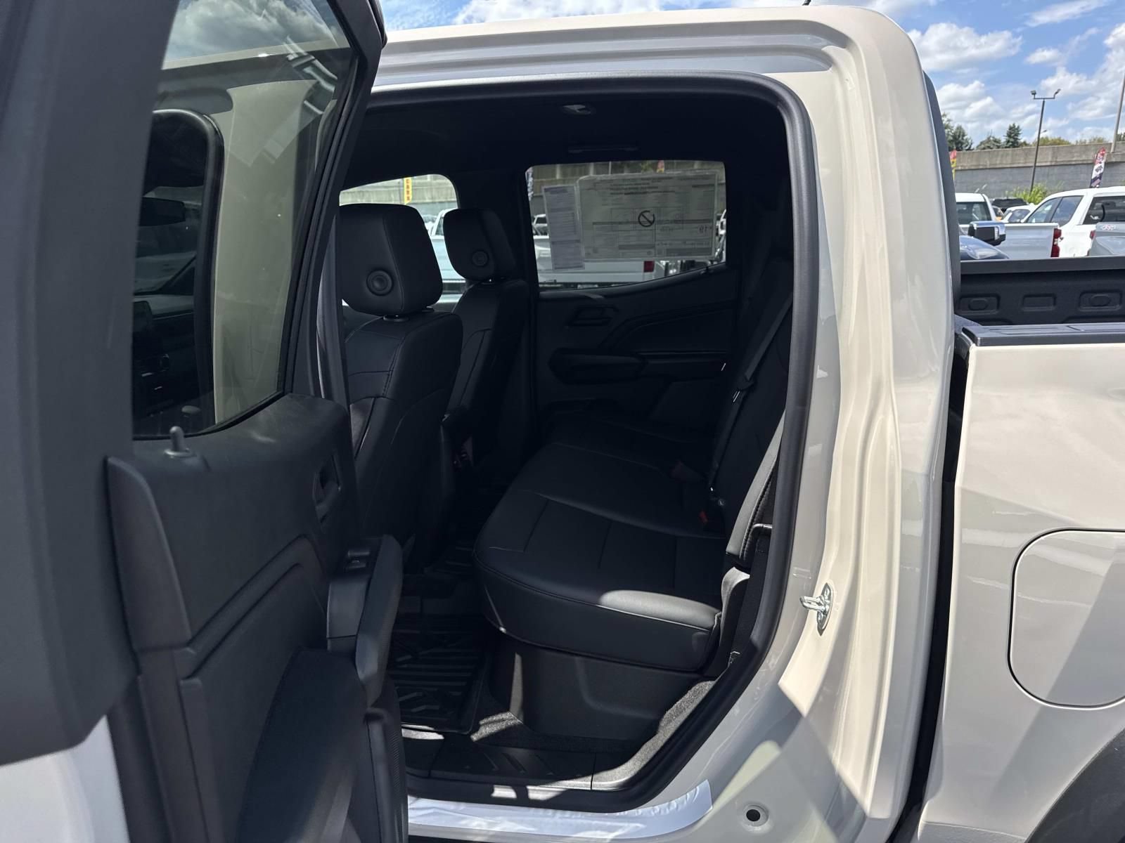 New 2026 Chevrolet Colorado Trail Boss AWD/4WD image 18