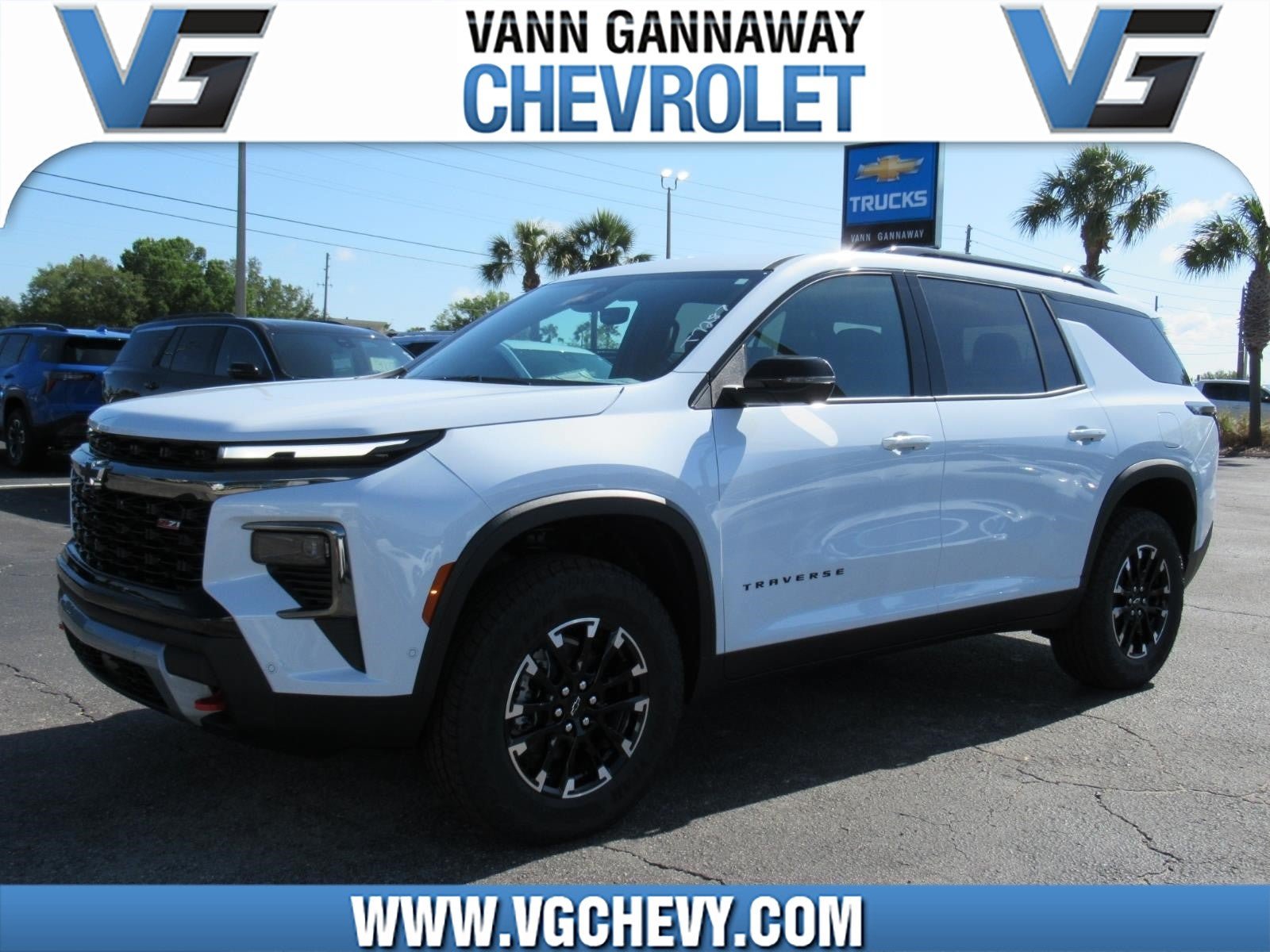 New 2026 Chevrolet Traverse Z71 w/ Enhanced Driving Package AWD/4WD image 1