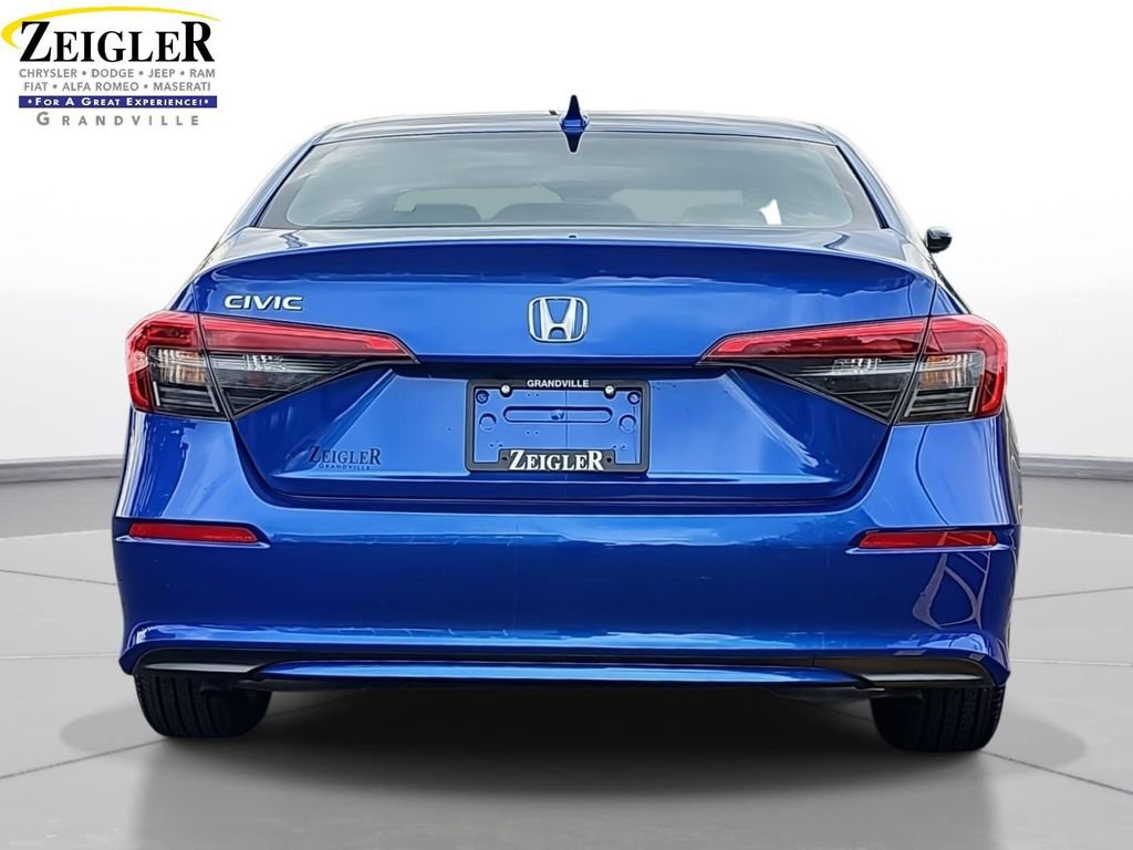 Used 2023 Honda Civic EX image 6