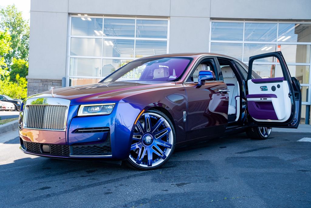 Used 2022 Rolls-Royce Ghost w/ Ghost Package AWD/4WD image 2