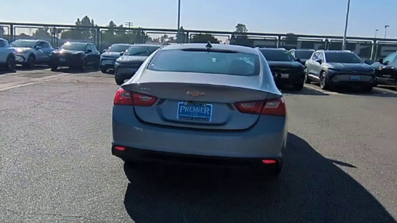 Used 2024 Chevrolet Malibu LT image 7