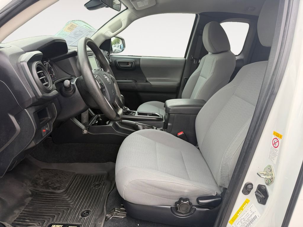 Used 2019 Toyota Tacoma SR image 15