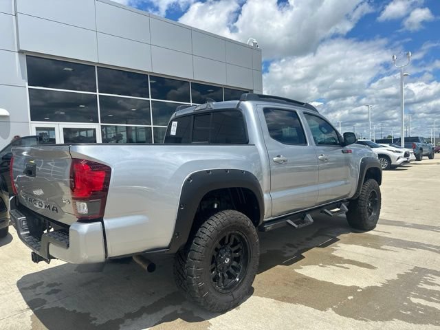 Used 2023 Toyota Tacoma SR AWD/4WD image 4