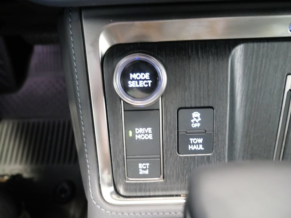 Certified 2026 Lexus GX 550 w/ Accessory Package (2T) AWD/4WD image 40