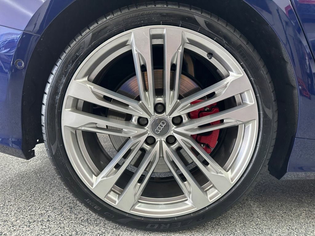 Used 2021 Audi S6 Prestige w/ Prestige Package image 24