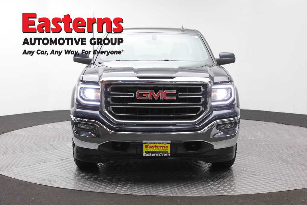 Used 2018 GMC Sierra 1500 SLE w/ SLE Value Package AWD/4WD image 2