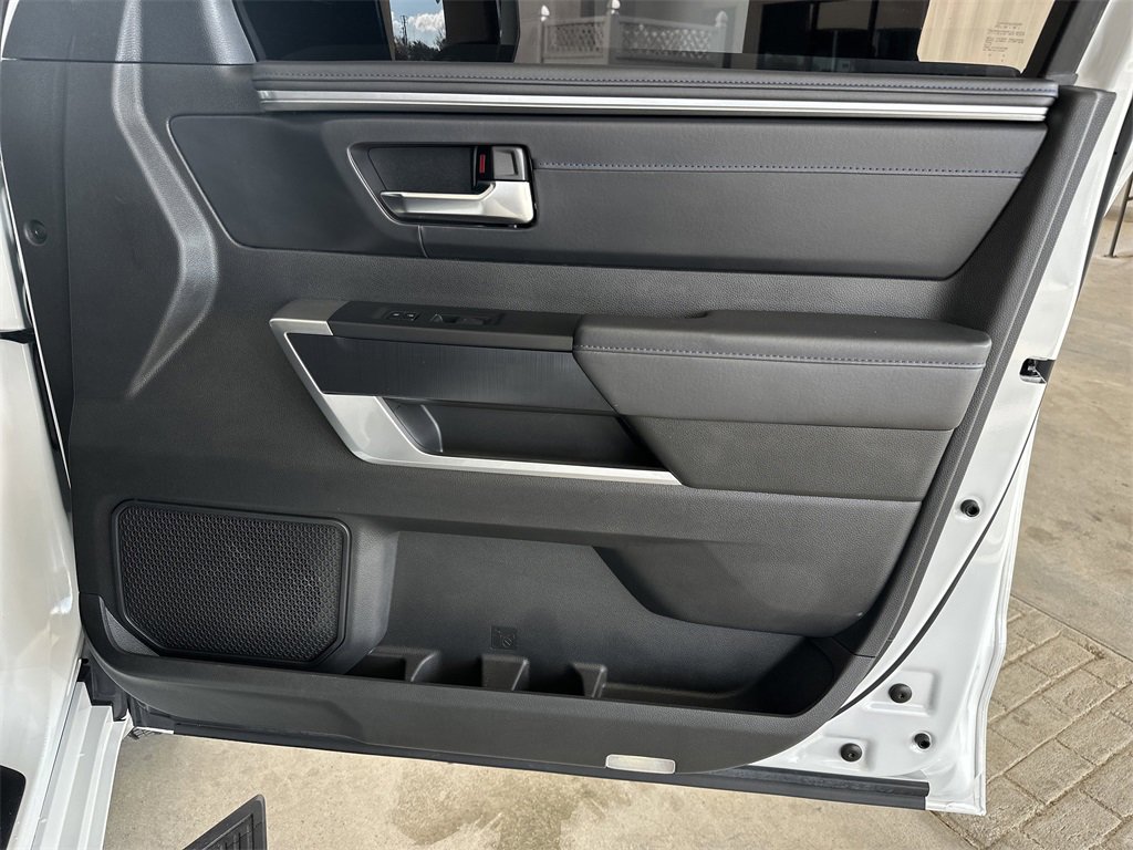 Used 2025 Toyota Tundra Platinum image 36