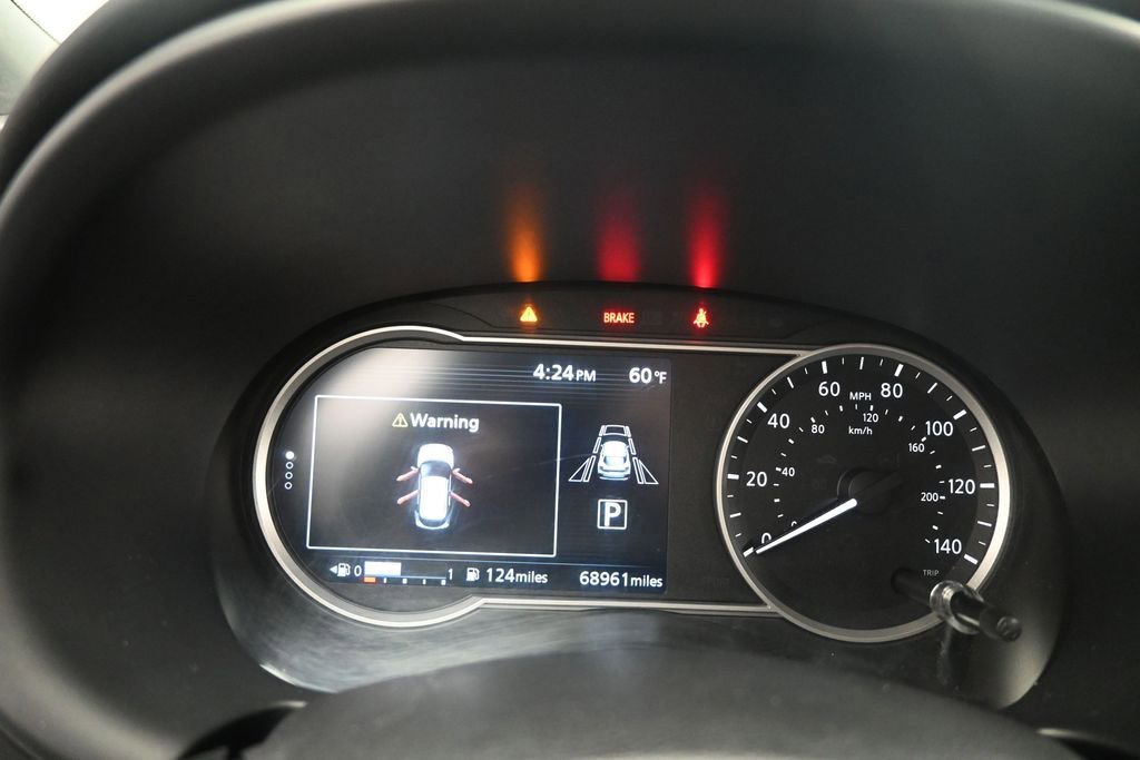 Used 2020 Nissan Kicks SR w/ SR Premium Package FWD image 19