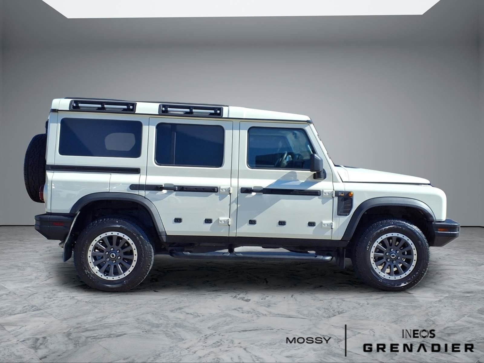 Used 2024 INEOS Grenadier Fieldmaster Edition image 8