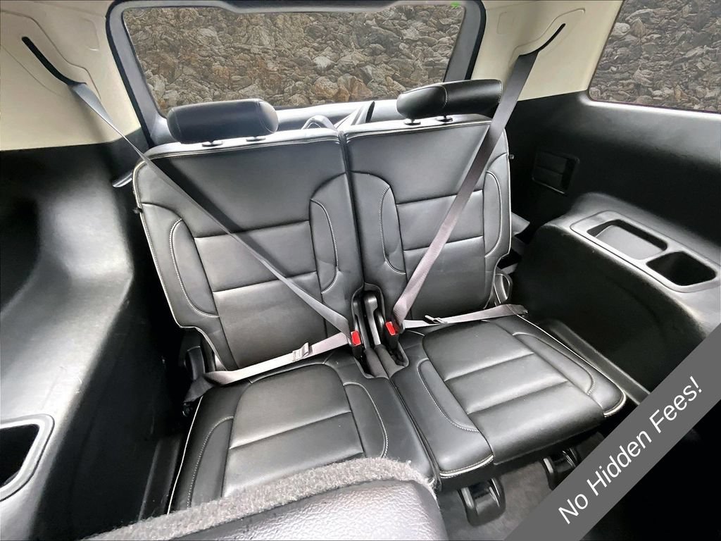 Used 2022 GMC Acadia Denali w/ Denali Technology Package AWD/4WD image 25