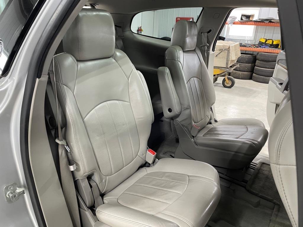 Used 2014 Buick Enclave Premium image 22