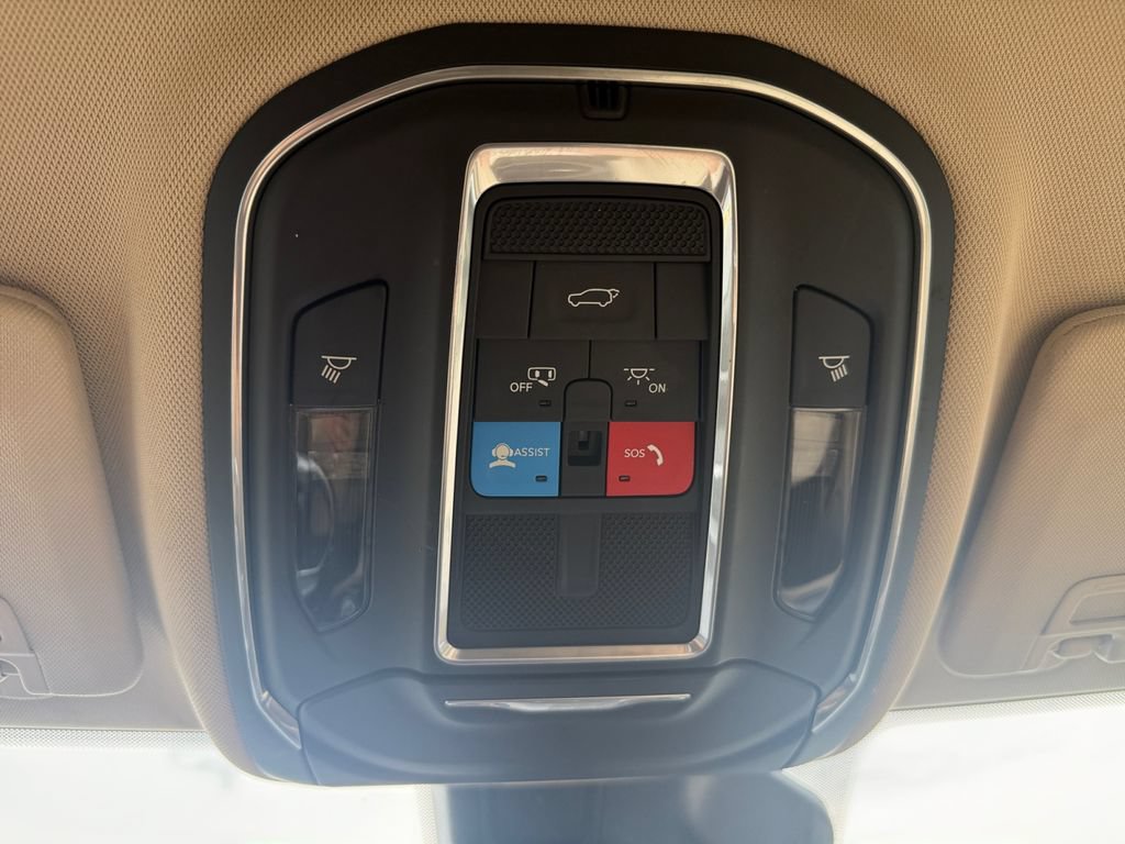 Used 2021 Jeep Grand Cherokee L Limited RWD image 26