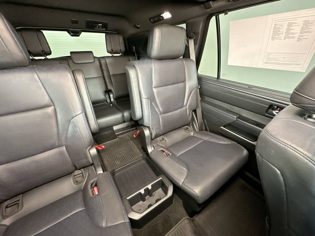 Used 2024 Toyota Sequoia Platinum AWD/4WD image 14