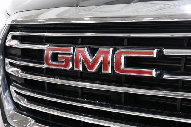 Used 2024 GMC Terrain SLT AWD/4WD image 10