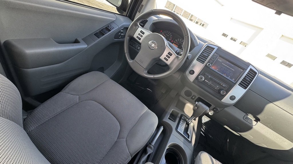 Used 2019 Nissan Frontier SV image 13