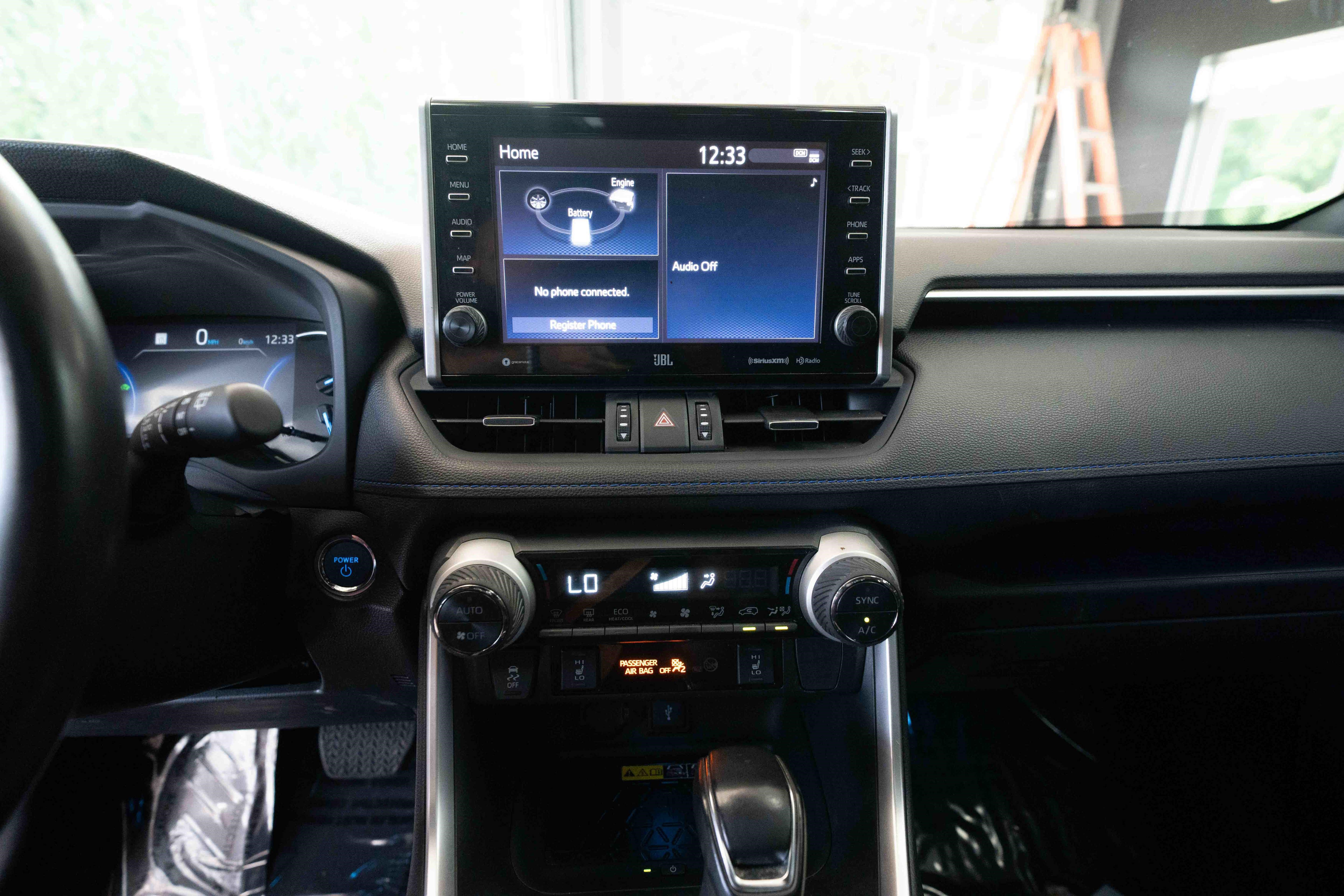 Used 2022 Toyota RAV4 XSE AWD/4WD image 17