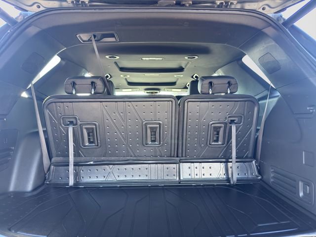 Used 2023 Chevrolet Traverse LT w/ LT Premium Package image 17