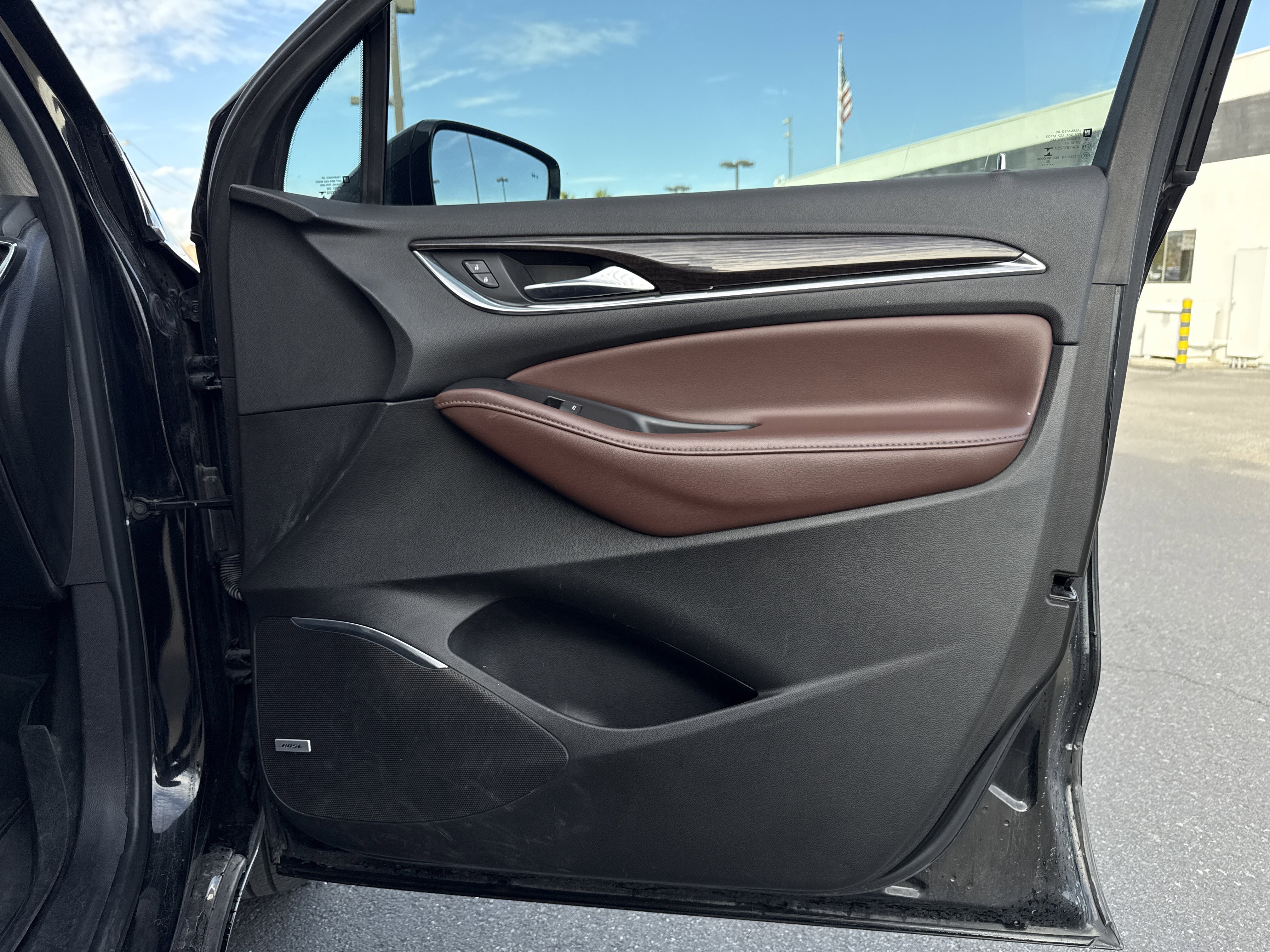 Used 2021 Buick Enclave Avenir w/ Avenir Technology Package image 37