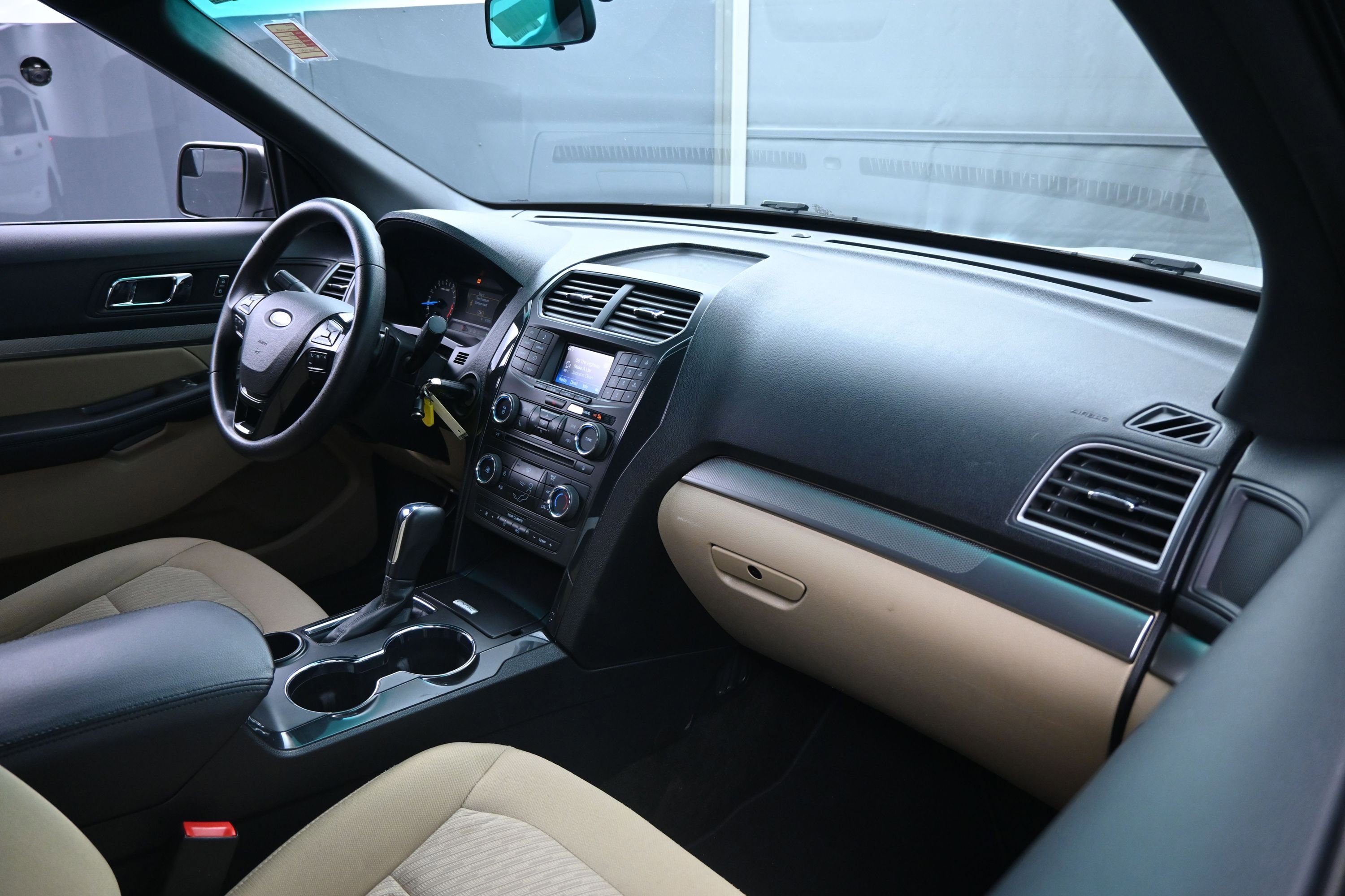 Used 2017 Ford Explorer FWD image 26