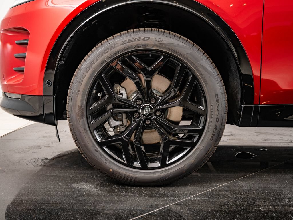 New 2026 Land Rover Discovery Sport Landmark AWD/4WD image 13