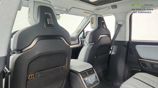 Used 2024 Rivian R1S Adventure AWD/4WD image 35