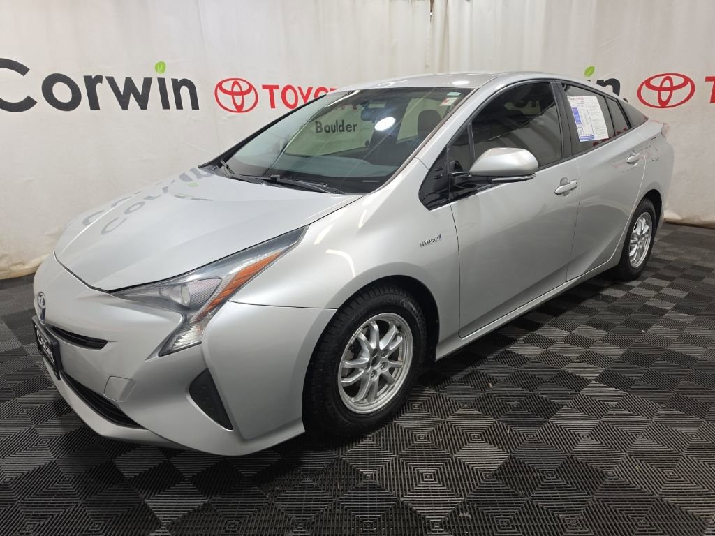 Used 2016 Toyota Prius Three FWD image 3