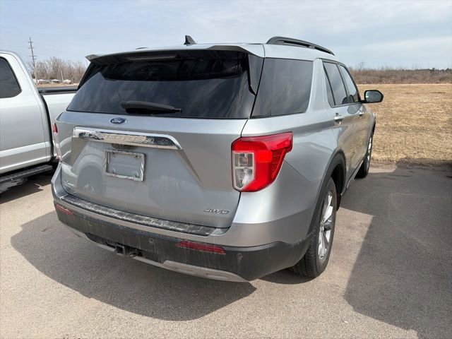 Used 2023 Ford Explorer XLT w/ Equipment Group 202A image 14