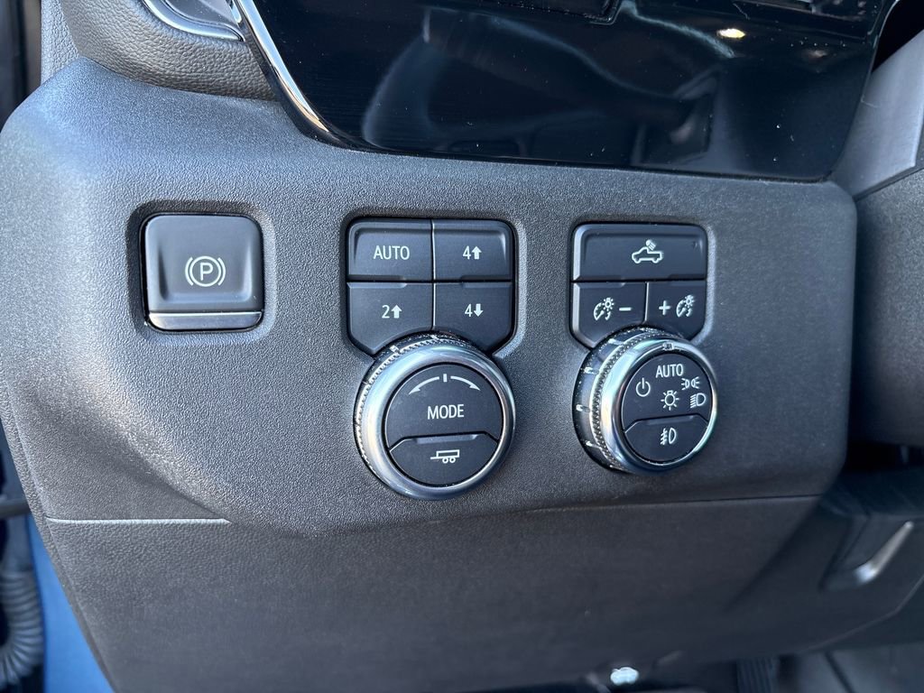 Certified 2024 GMC Sierra 1500 Elevation w/ LPO, Elevation Black Package AWD/4WD image 22