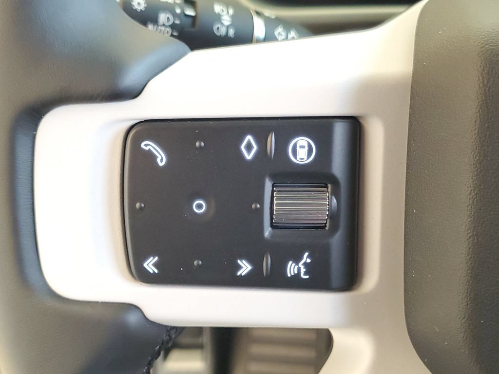 New 2026 Land Rover Defender 130 X-Dynamic SE AWD/4WD image 16