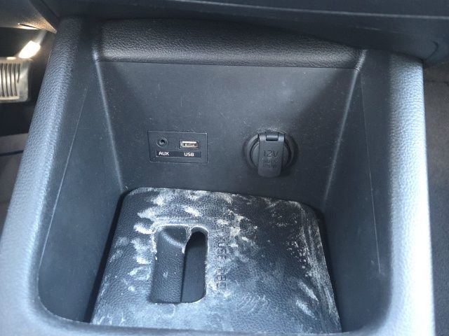 Used 2017 Kia Forte LX image 25