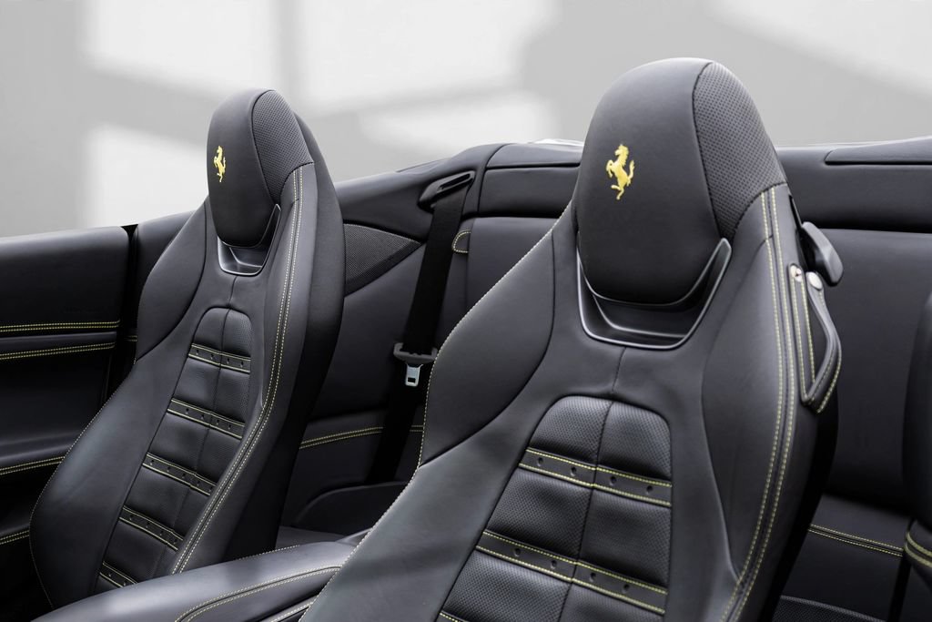 Certified 2022 Ferrari Portofino M RWD image 41