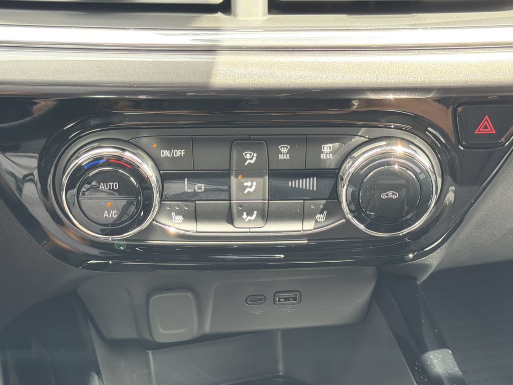 New 2026 Chevrolet Trax ACTIV w/ Driver Confidence Package FWD image 6