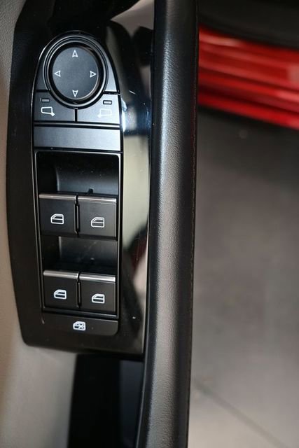 Used 2025 MAZDA MAZDA3 s image 12