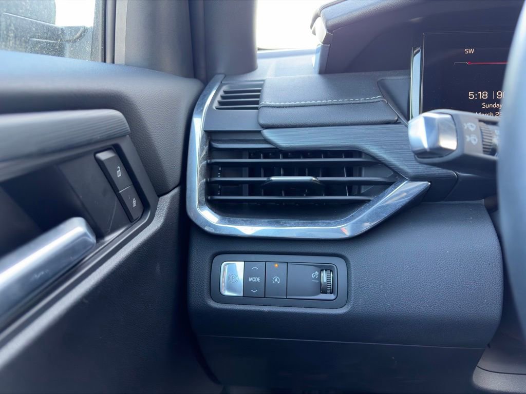 Used 2025 GMC Acadia Elevation image 20