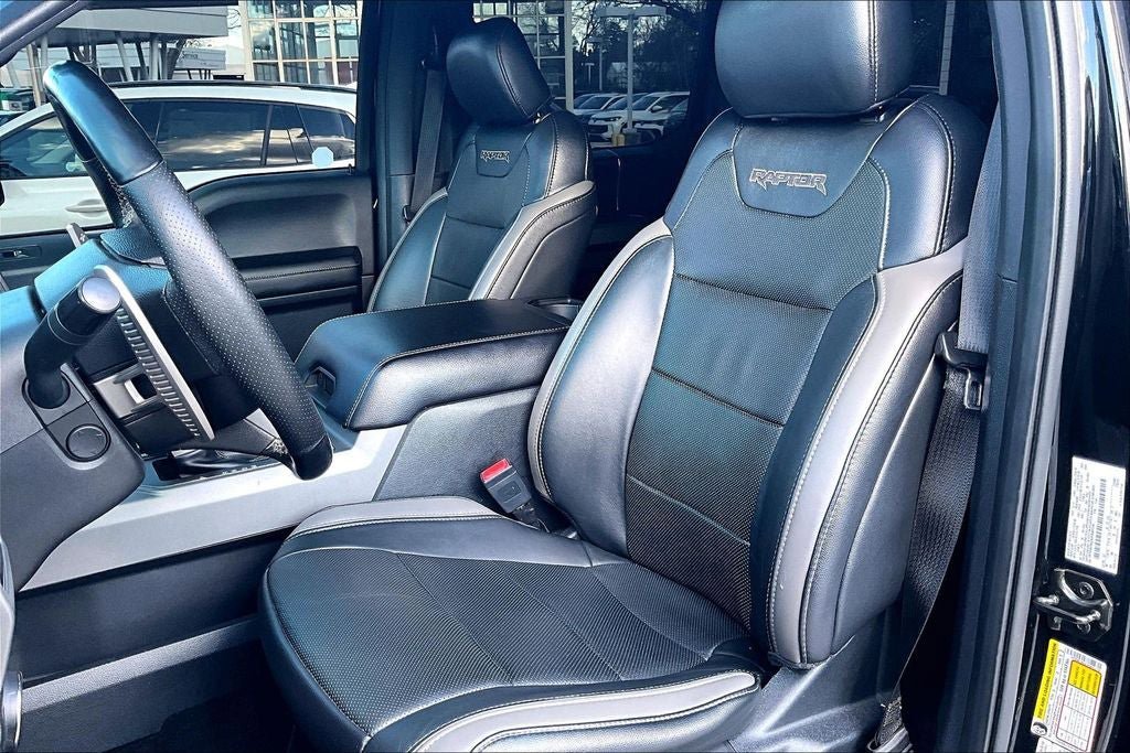 Used 2018 Ford F150 Raptor w/ Equipment Group 802A Luxury AWD/4WD image 18
