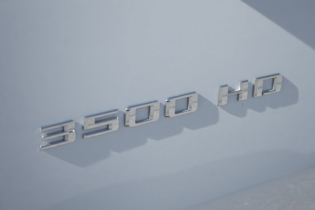 Used 2025 Chevrolet Silverado 3500 LT w/ Convenience Package image 47