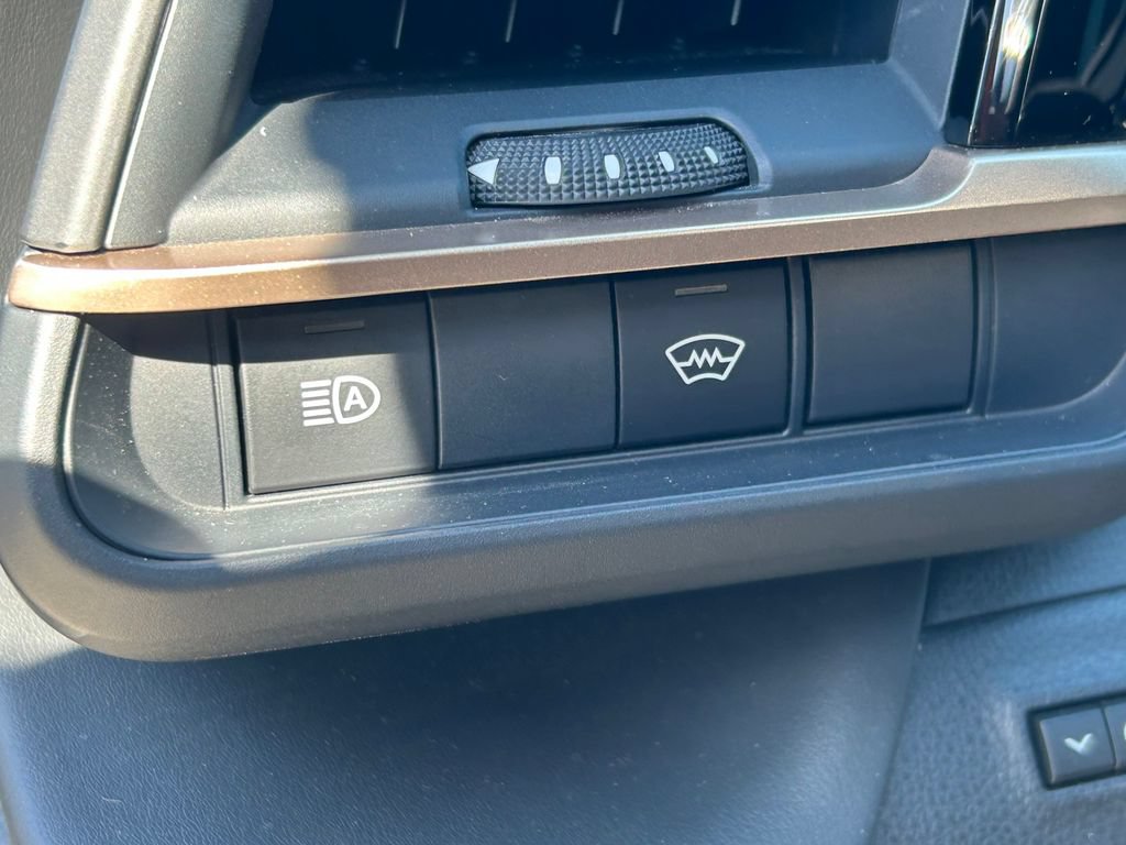 Used 2023 Toyota Crown AWD/4WD image 24