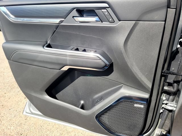 New 2026 GMC Acadia Elevation w/ Elevation Premium Package AWD/4WD image 19