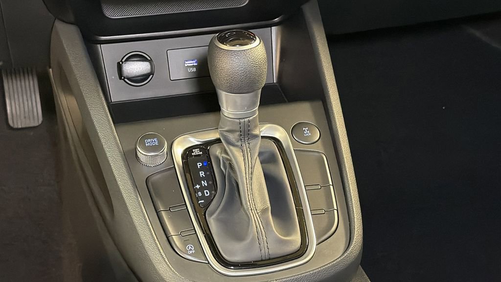 Used 2022 Hyundai Kona SE image 21