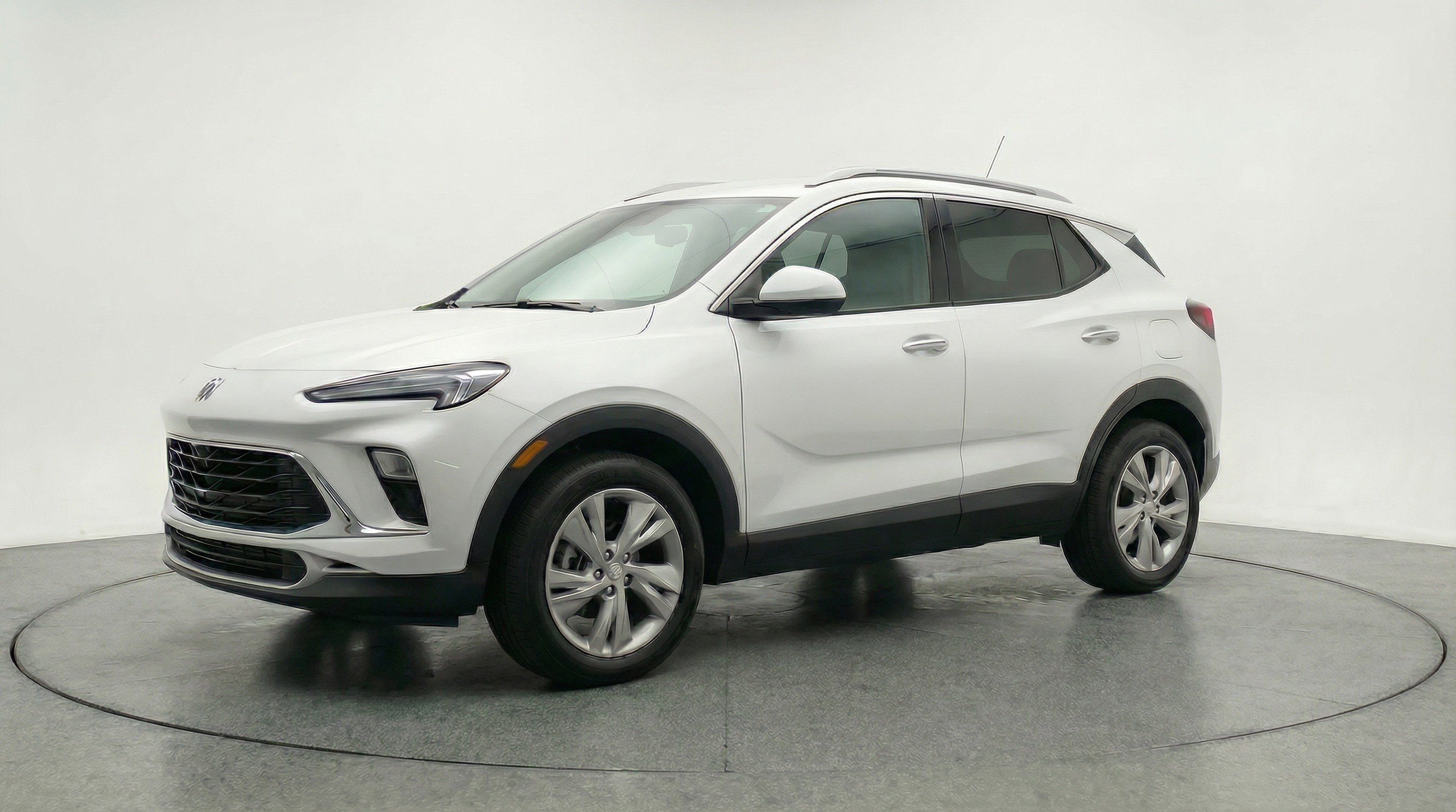 Used 2025 Buick Encore GX Preferred FWD image 3