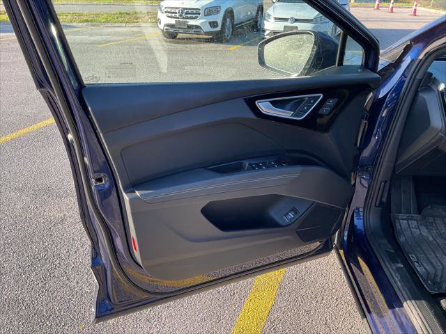 Used 2023 Audi Q4 e-tron Prestige image 23