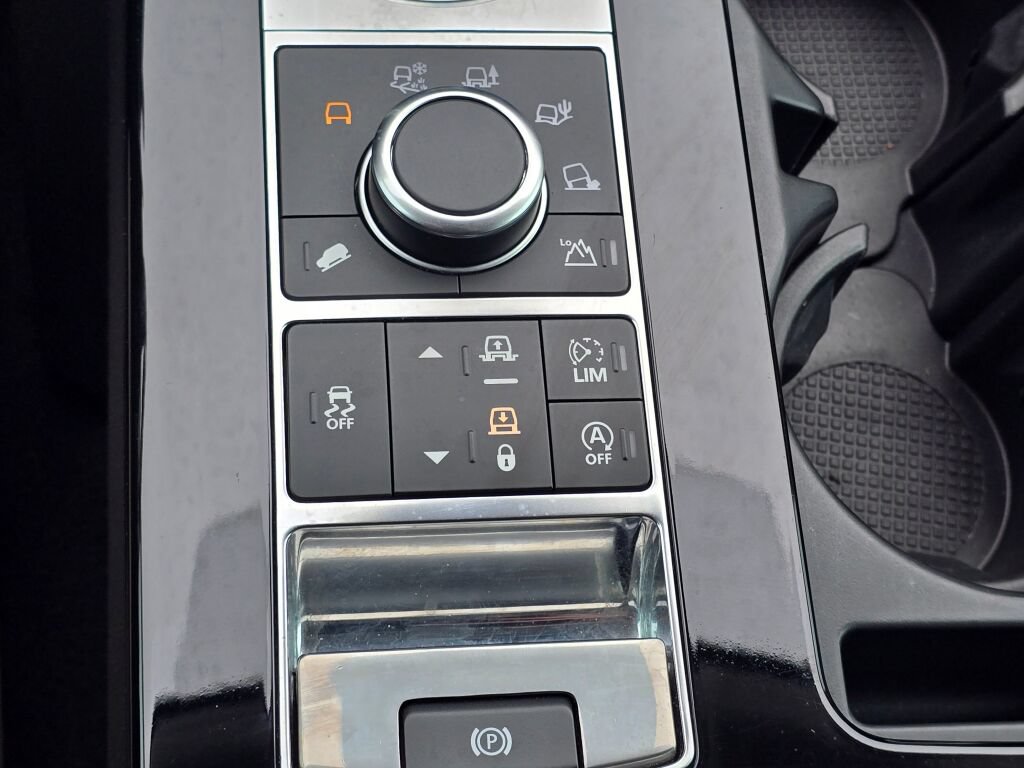 Used 2018 Land Rover Discovery HSE AWD/4WD image 34