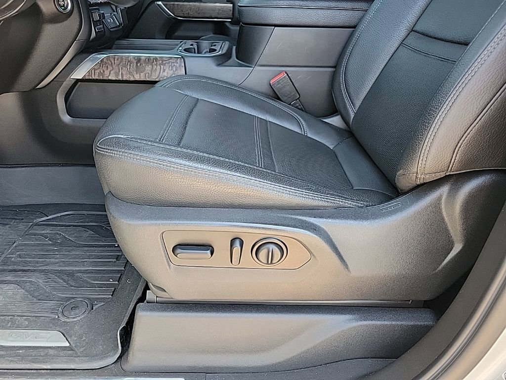 Used 2021 GMC Sierra 2500 Denali w/ Denali Ultimate Package image 11