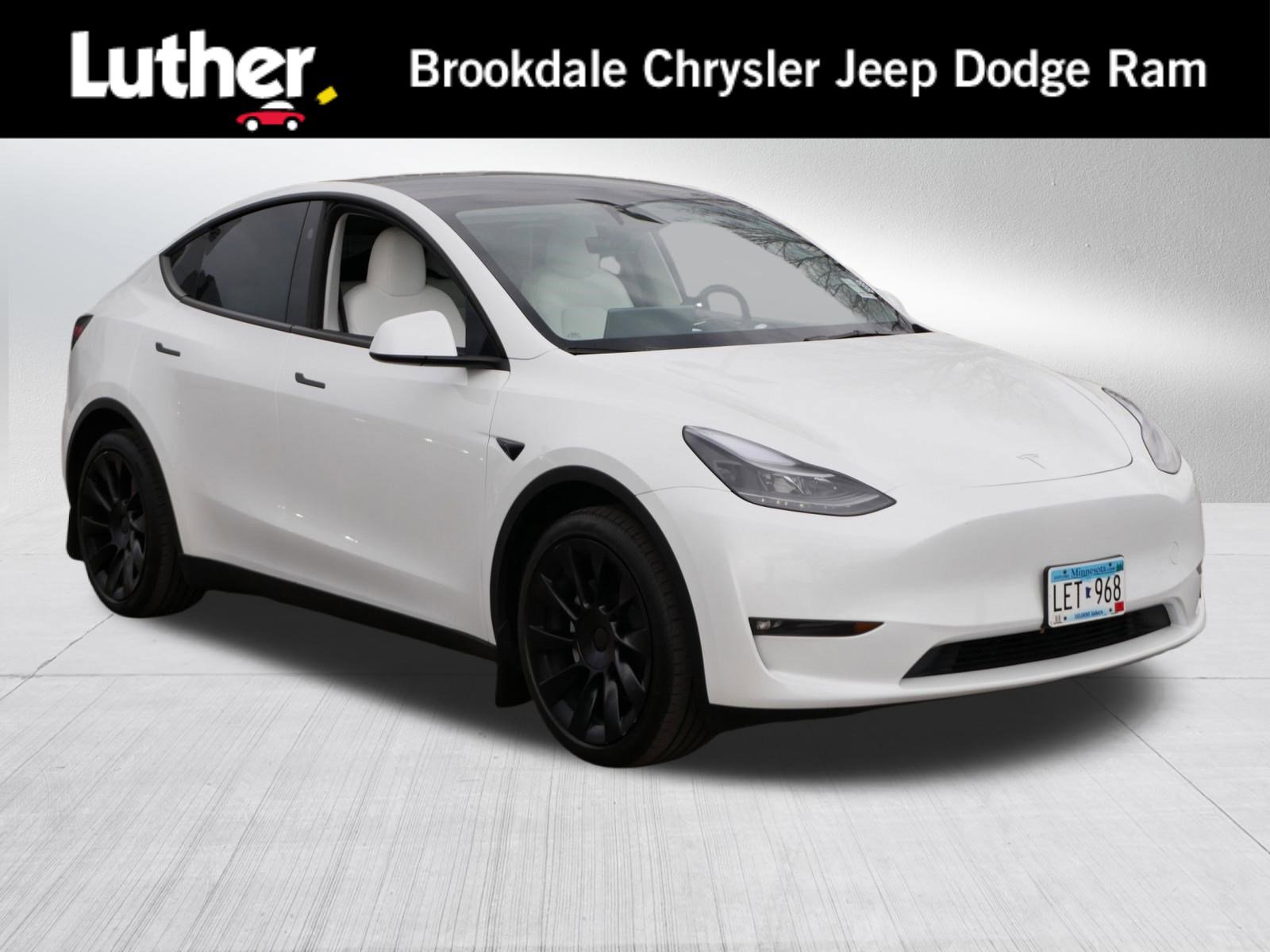 Used 2023 Tesla Model Y AWD video 1