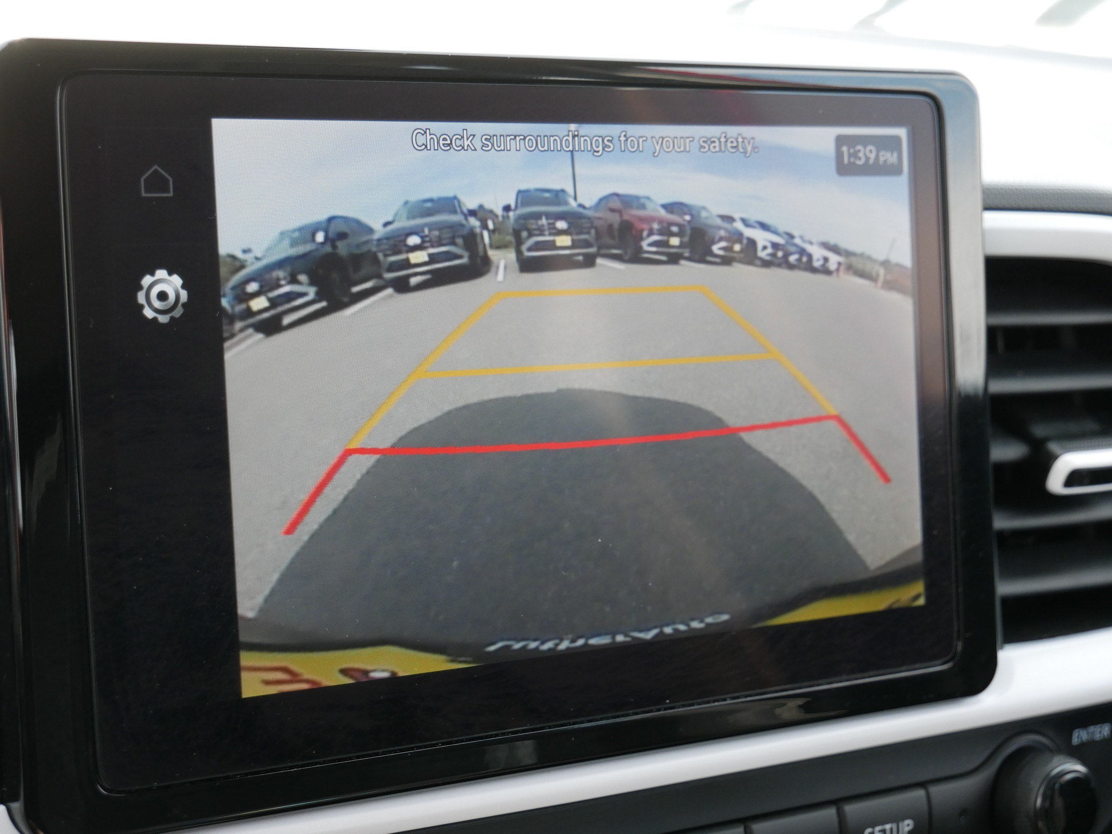 Used 2024 Hyundai Venue Limited FWD image 31
