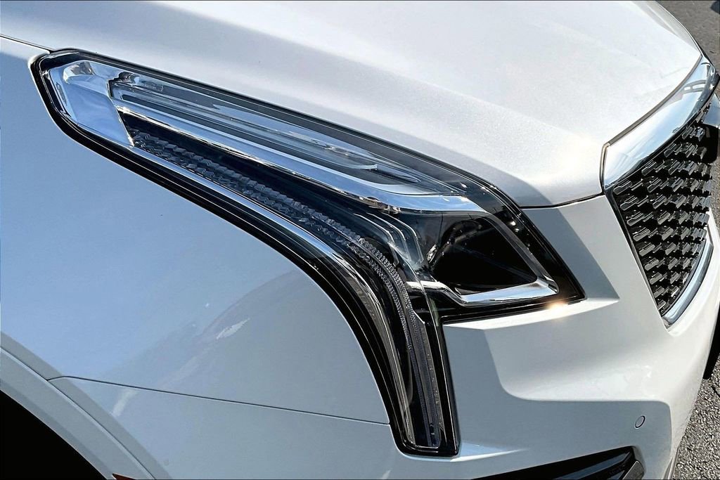 Certified 2025 Cadillac XT5 Luxury image 32