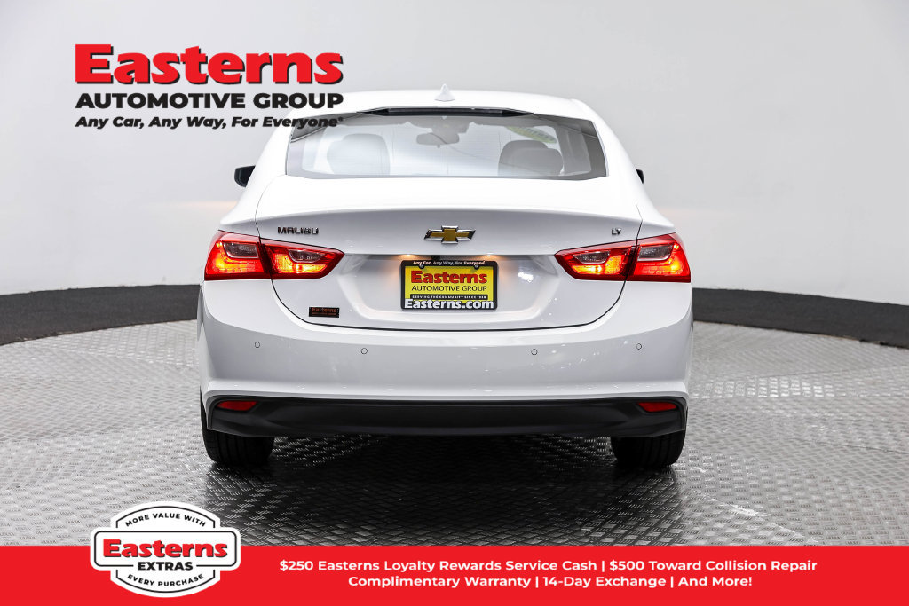 Used 2025 Chevrolet Malibu LT FWD image 7