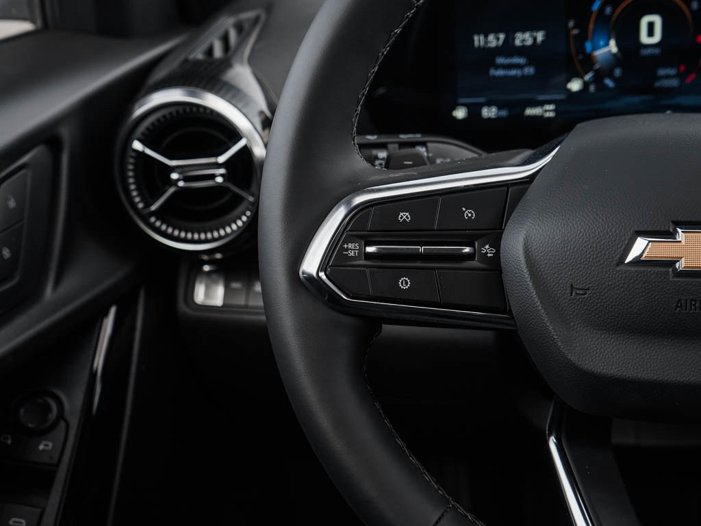 New 2026 Chevrolet Equinox LT w/ Safety and Technology Package image 19