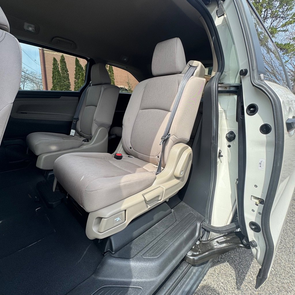 Used 2019 Honda Odyssey LX image 12